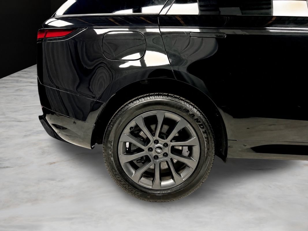 Used 2024 Land Rover Range Rover Sport Dynamic SE AWD/4WD image 9