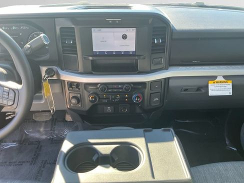 Used 2025 Ford F250 XLT w/ FX4 Off-Road Package AWD/4WD image 11