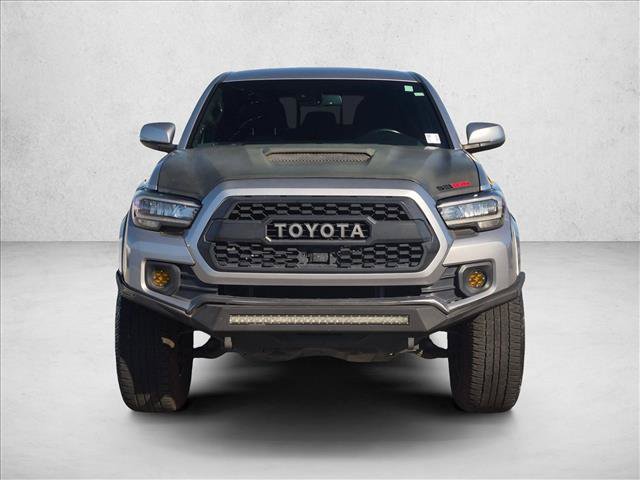 Used 2020 Toyota Tacoma TRD Sport w/ Technology Package RWD image 2
