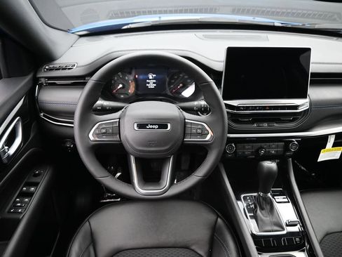 New 2026 Jeep Compass Latitude AWD/4WD image 22