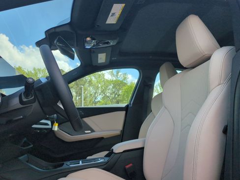 Used 2026 BMW 228i w/ Premium Package FWD image 16