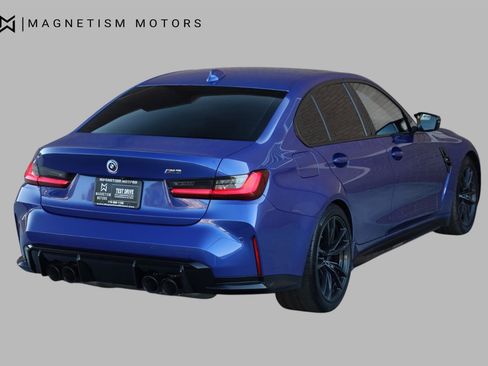 Used 2022 BMW M3 image 9