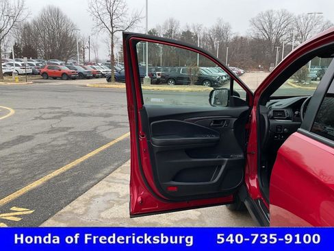 Certified 2024 Honda Passport EX-L image 15