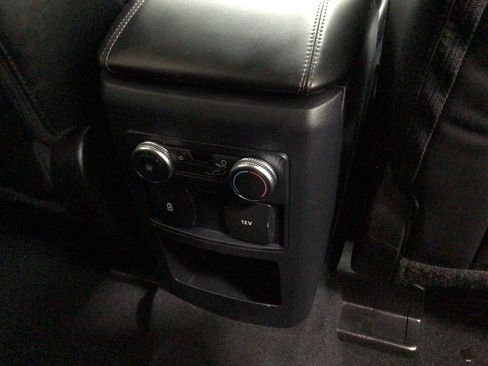 Used 2021 Ford Explorer XLT w/ Equipment Group 202A AWD/4WD image 28