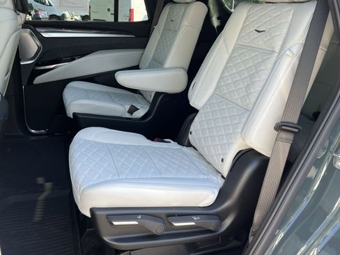 Used 2026 Cadillac Escalade V w/ LPO, Floor Liner Package AWD/4WD image 30