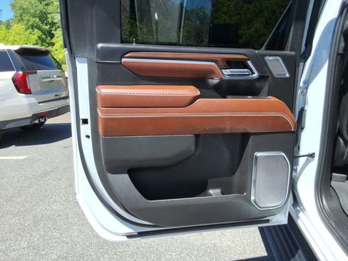 Certified 2024 GMC Sierra 2500 Denali Ultimate AWD/4WD image 20