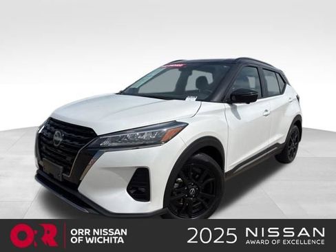 Used 2024 Nissan Kicks SR FWD image 1