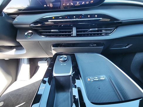 New 2026 Buick Enclave Sport Touring w/ Power Package image 24