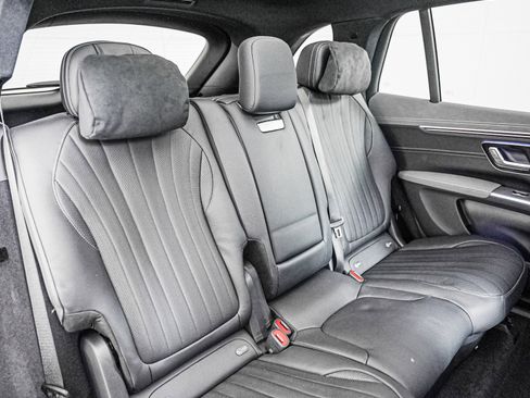 New 2026 Mercedes-Benz EQS 400 4MATIC SUV image 9