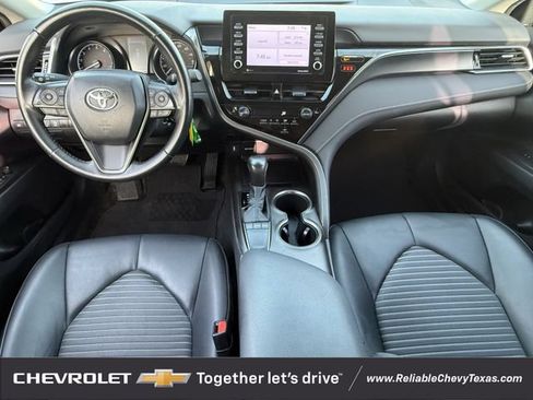 Used 2023 Toyota Camry SE FWD image 11