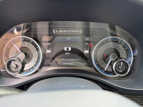 Used 2022 RAM 1500 Limited AWD/4WD image 11