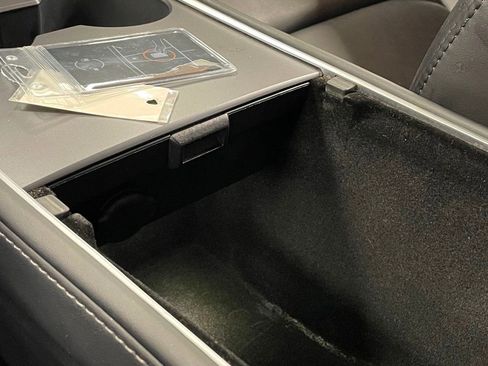 Used 2023 Tesla Model 3 Standard Range image 42