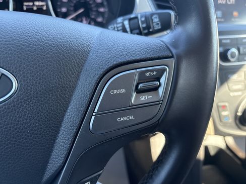 Used 2017 Hyundai Santa Fe Sport image 19