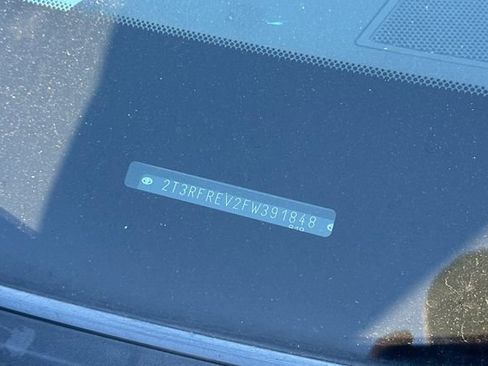 Used 2015 Toyota RAV4 XLE image 3