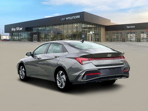 New 2026 Hyundai Elantra Limited FWD image 5