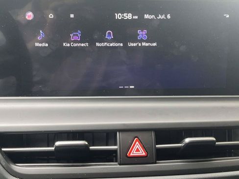 Used 2024 Kia Seltos EX AWD/4WD image 24