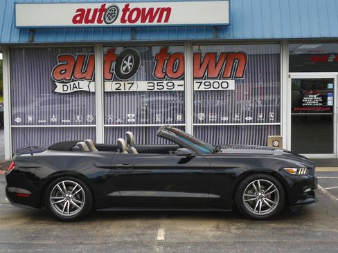 Used 2016 Ford Mustang Premium RWD image 19