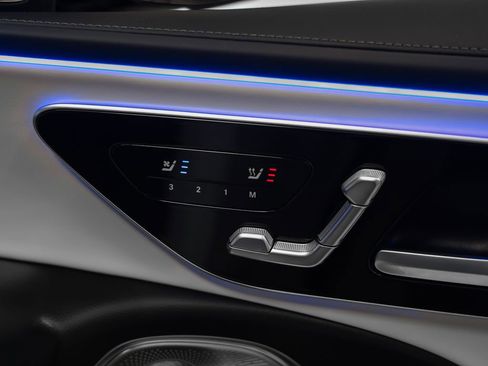 Used 2025 Mercedes-Benz E 53 AMG e 4MATIC Sedan image 22