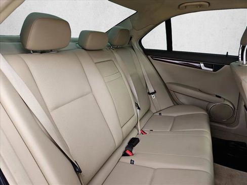 Used 2011 Mercedes-Benz C 300 Sport image 20