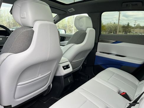 New 2026 Cadillac Optiq Sport 1 w/ LPO, Floor Liner Package AWD/4WD image 30