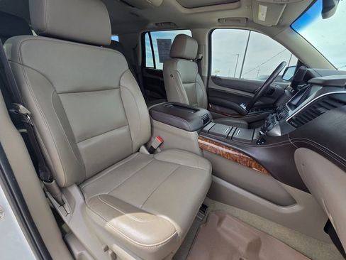 Used 2018 Chevrolet Tahoe Premier AWD/4WD image 34