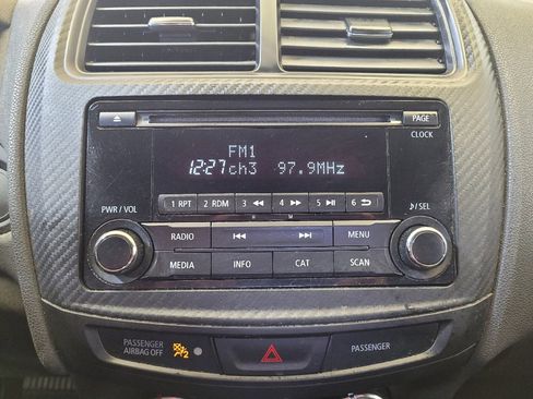 Used 2017 Mitsubishi Outlander Sport LE image 25