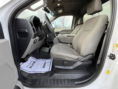 Used 2018 Ford F250 XL w/ Power Equipment Group image 9