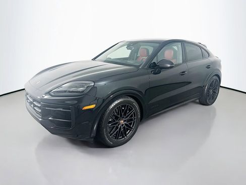 Certified 2025 Porsche Cayenne GTS image 1