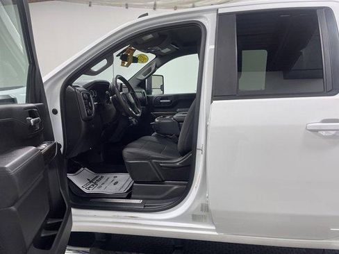 Used 2022 Chevrolet Silverado 2500 LT AWD/4WD image 7