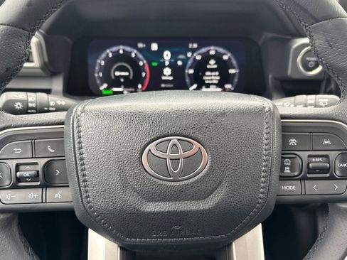 Certified 2025 Toyota 4Runner Limited w/ Tow Technology Package image 30