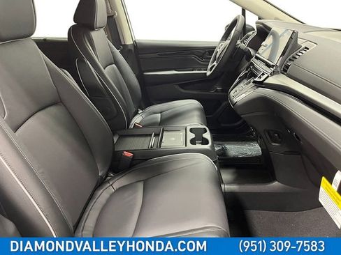 New 2026 Honda Odyssey Touring image 22
