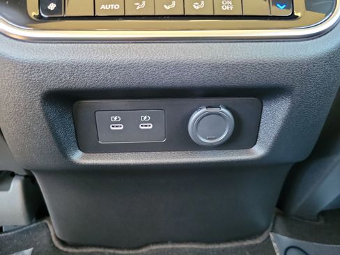 New 2026 Nissan Armada SV image 13