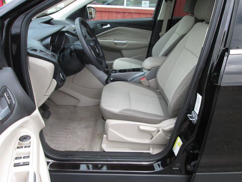 Used 2013 Ford Escape SE FWD image 19
