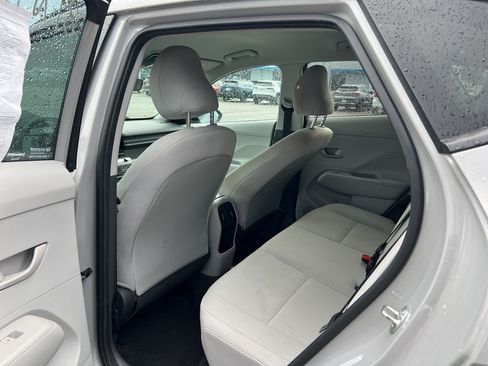 Used 2024 Hyundai Kona SEL FWD image 10