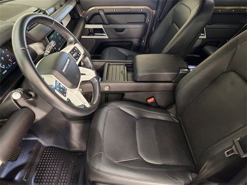 Used 2024 Land Rover Defender 110 S image 14