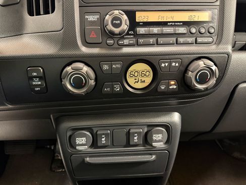 Used 2014 Honda Ridgeline SE image 22
