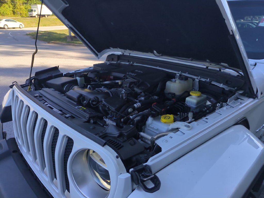 Used 2019 Jeep Wrangler Unlimited Sahara AWD/4WD image 38