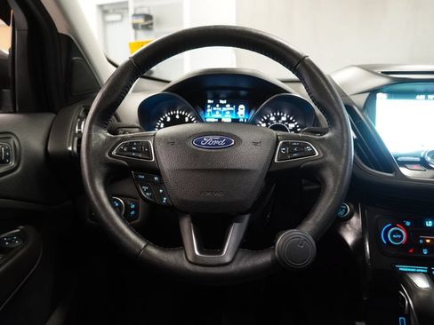 Used 2018 Ford Escape Titanium w/ Ford Safe & Smart Package AWD/4WD image 19