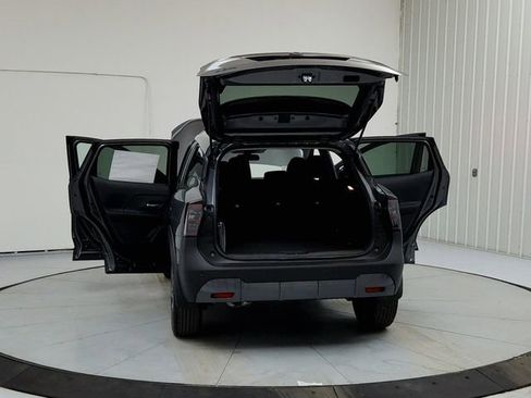 New 2026 Nissan Kicks SV w/ SV Premium Package image 14