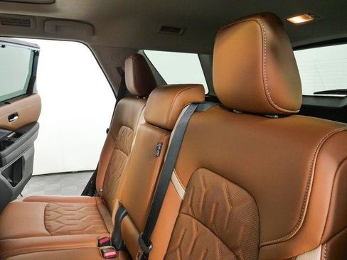 Used 2026 Nissan Pathfinder Platinum w/ Cargo Package FWD image 30
