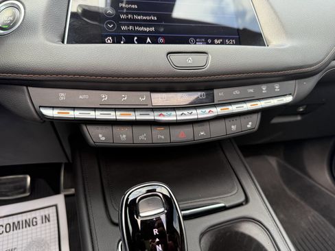 Used 2022 Cadillac XT4 Sport FWD image 28