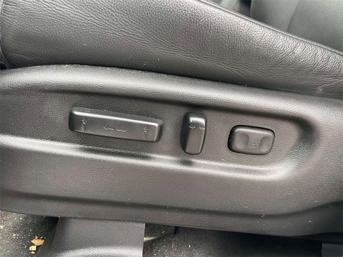 Certified 2022 Honda Pilot Touring image 18