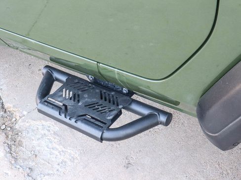 Used 2021 Jeep Wrangler Sport image 15