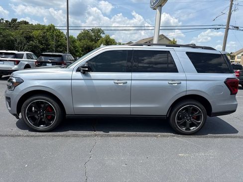 Used 2024 Ford Expedition Limited RWD image 35