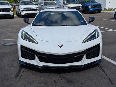 Certified 2025 Chevrolet Corvette Z06 image 3