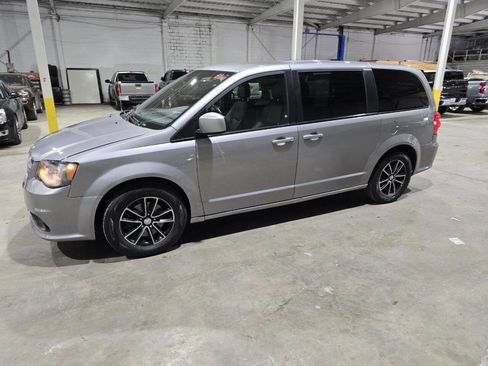 Used 2018 Dodge Grand Caravan GT FWD image 1