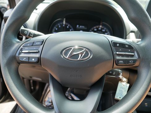 Used 2023 Hyundai Kona SE w/ Cargo Package AWD/4WD image 24
