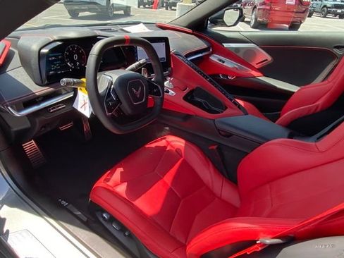 Used 2024 Chevrolet Corvette Stingray Preferred Conv w/ Z51 Performance Package RWD image 22