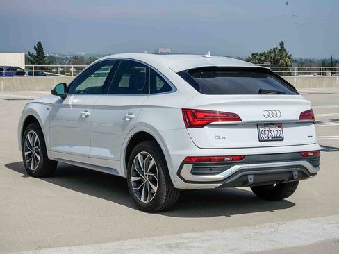 Used 2023 Audi Q5 2.0T Premium w/ Convenience Package image 2