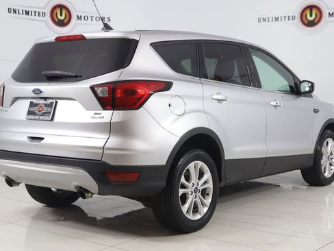 Used 2019 Ford Escape SE AWD/4WD image 3